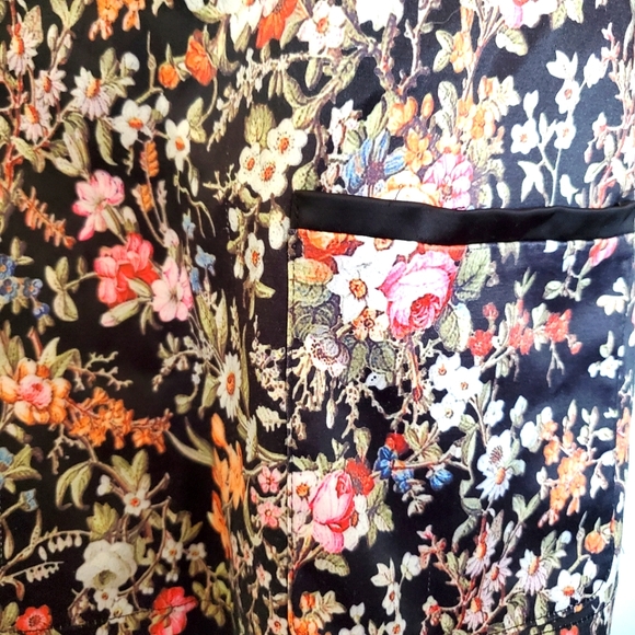 Satin Print Top - Picture 3 of 8